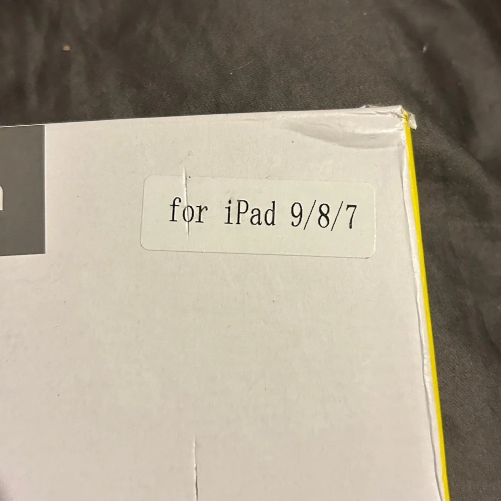 Gray Tablet iPad 9/8/7 Case